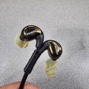 Shure SE530 Sound Isolating Earphones Bronze Triple Driver IEM Good Condition